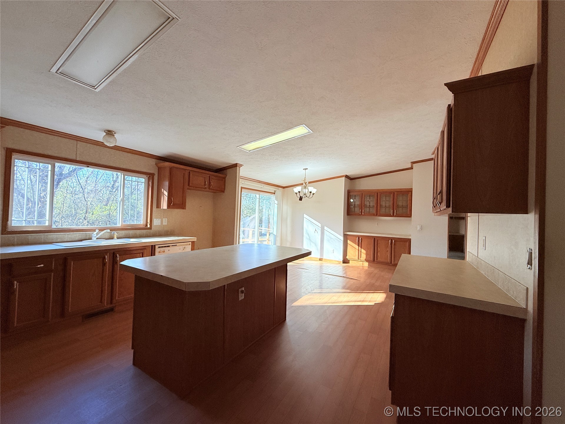 2131 Maryland Property Photo 16