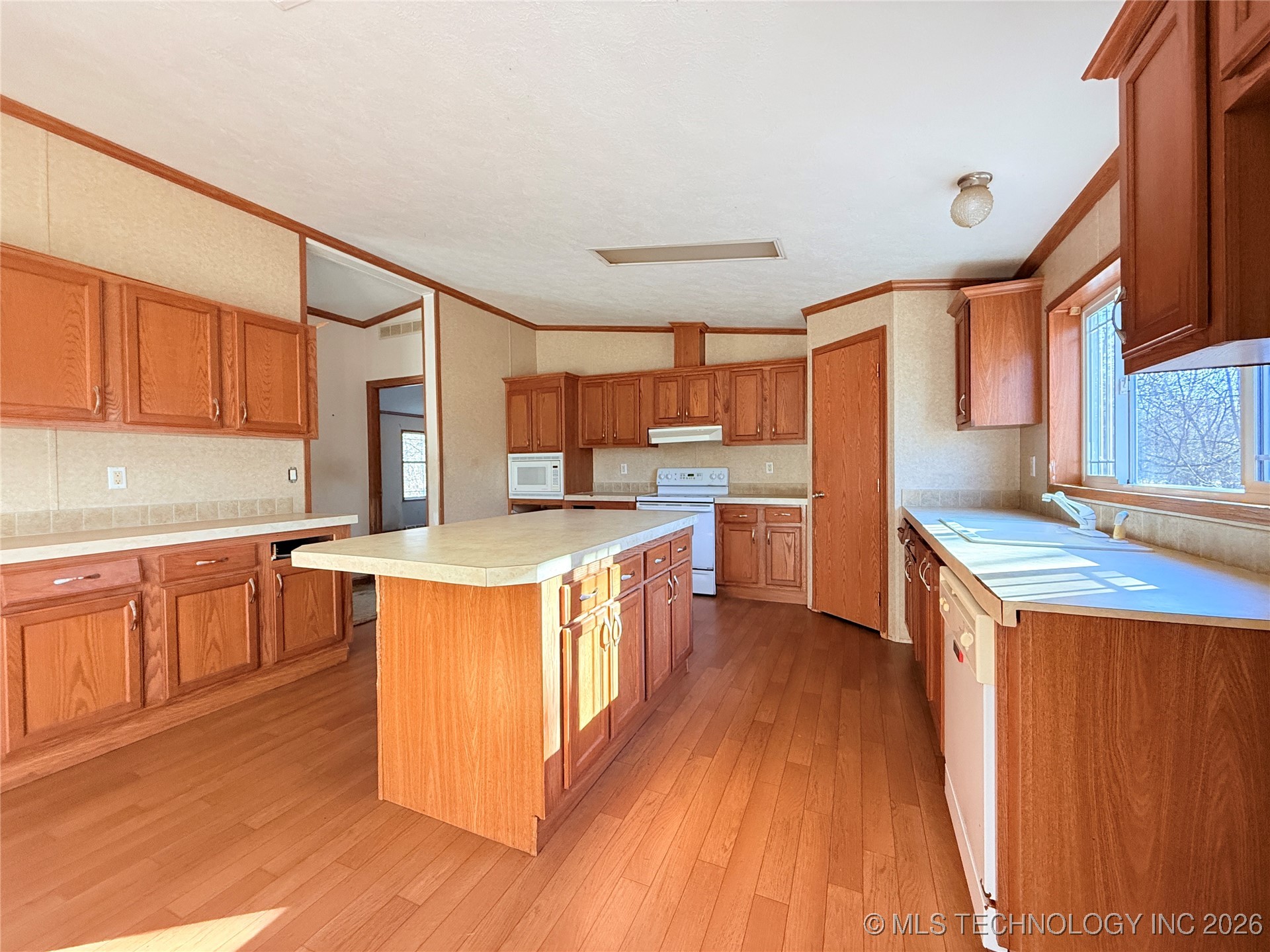 2131 Maryland Property Photo 19