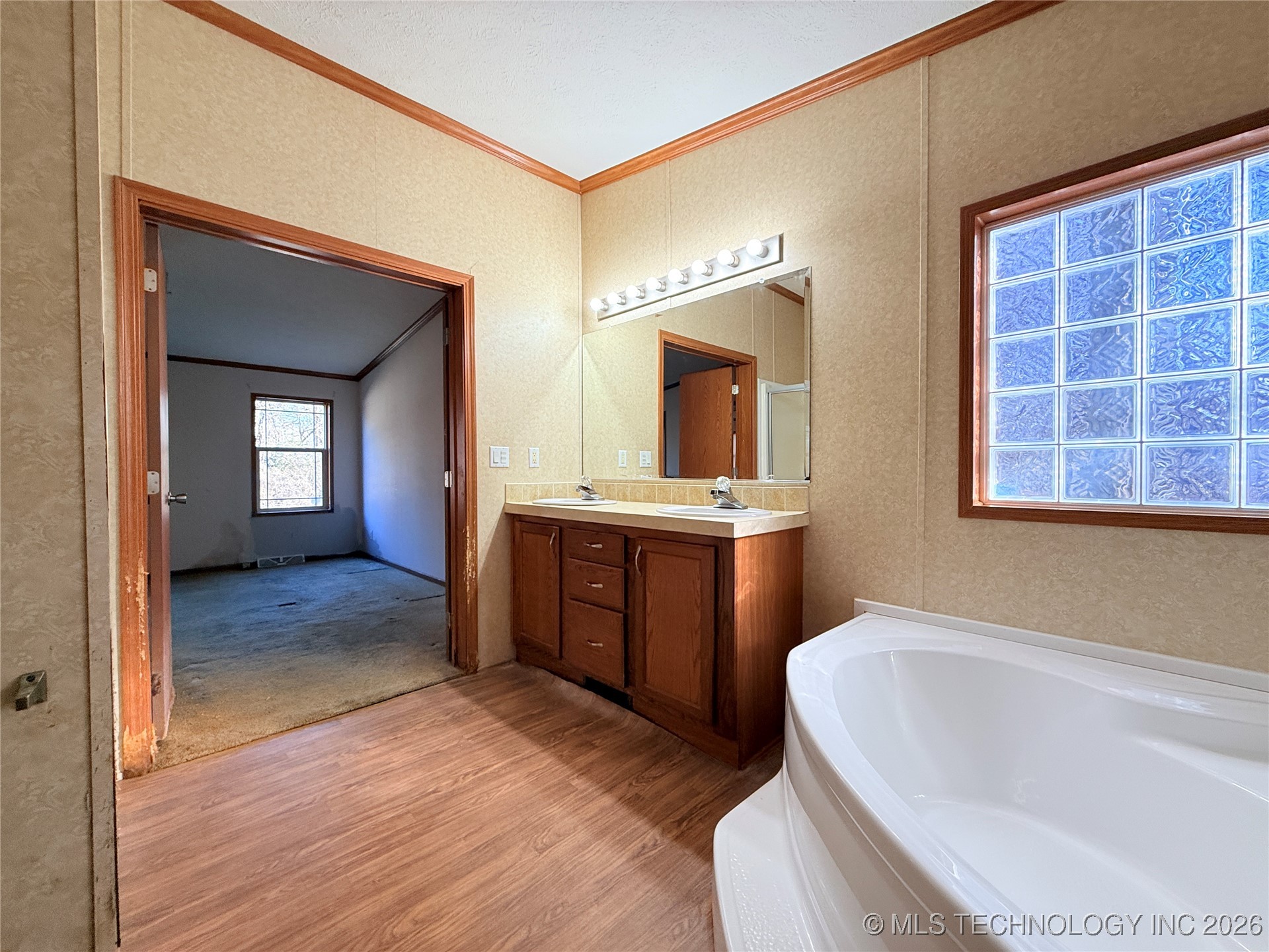 2131 Maryland Property Photo 28