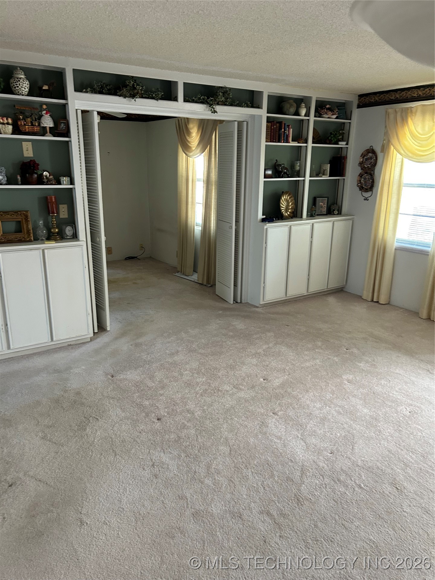 1340 E 38th Street D Property Photo 4