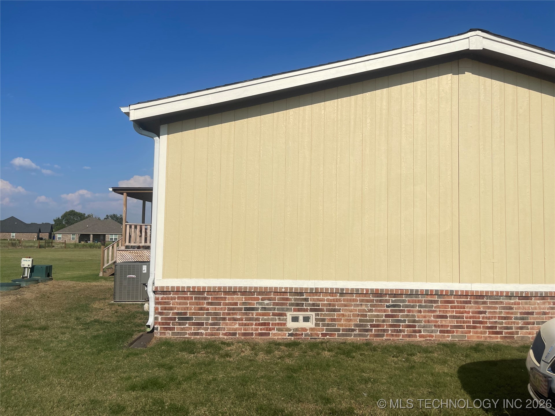 35520 State Road 78 Property Photo 3