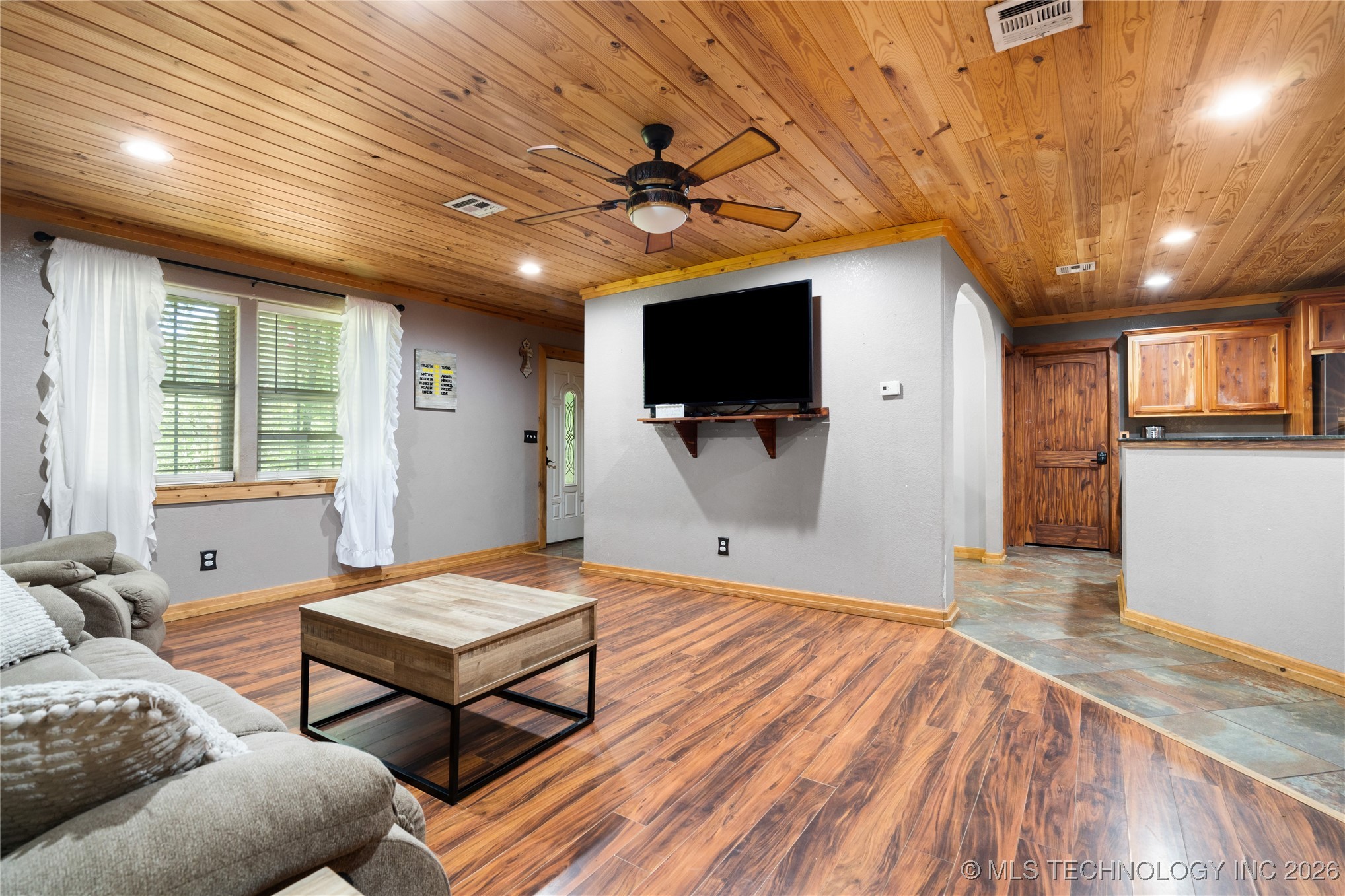 97964 S 4437 Road Property Photo 4