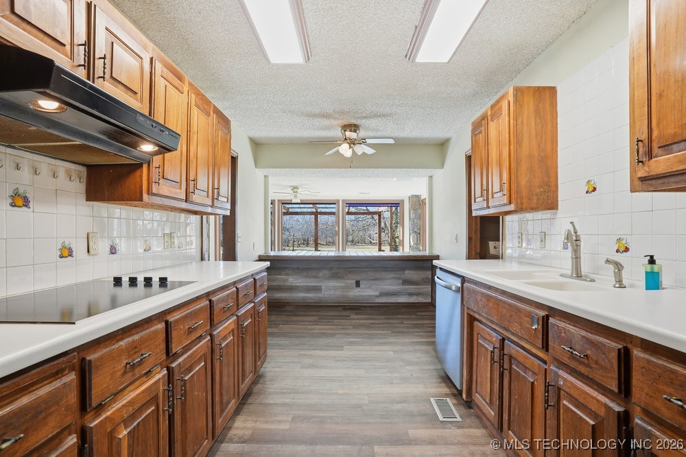 6350 S 249th East Avenue Property Photo 11