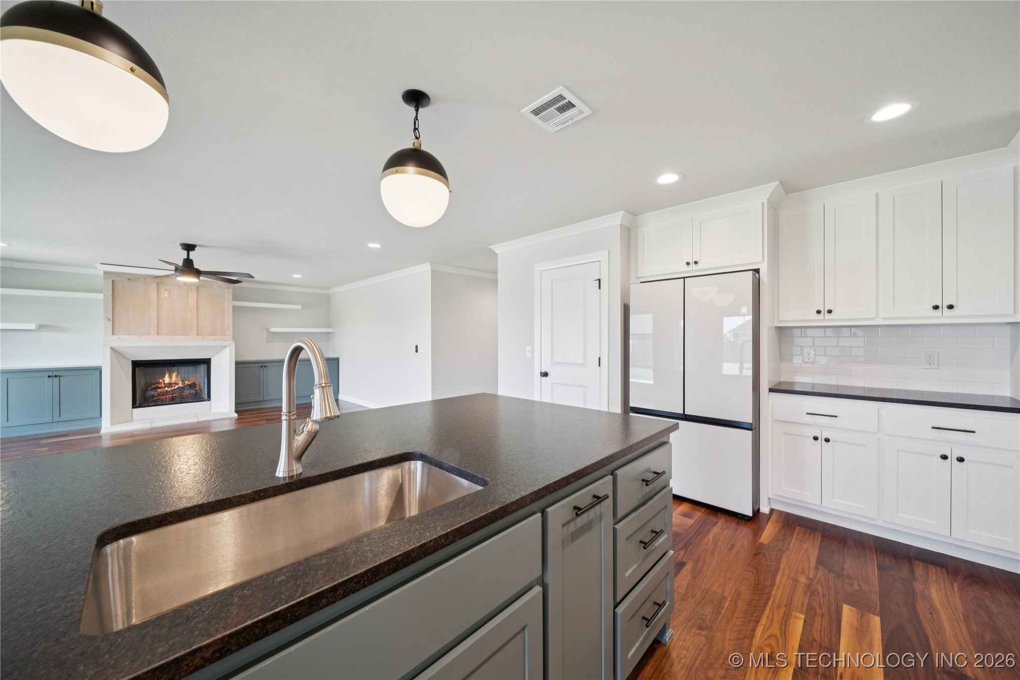 27608 E 109th Street E Property Photo 15