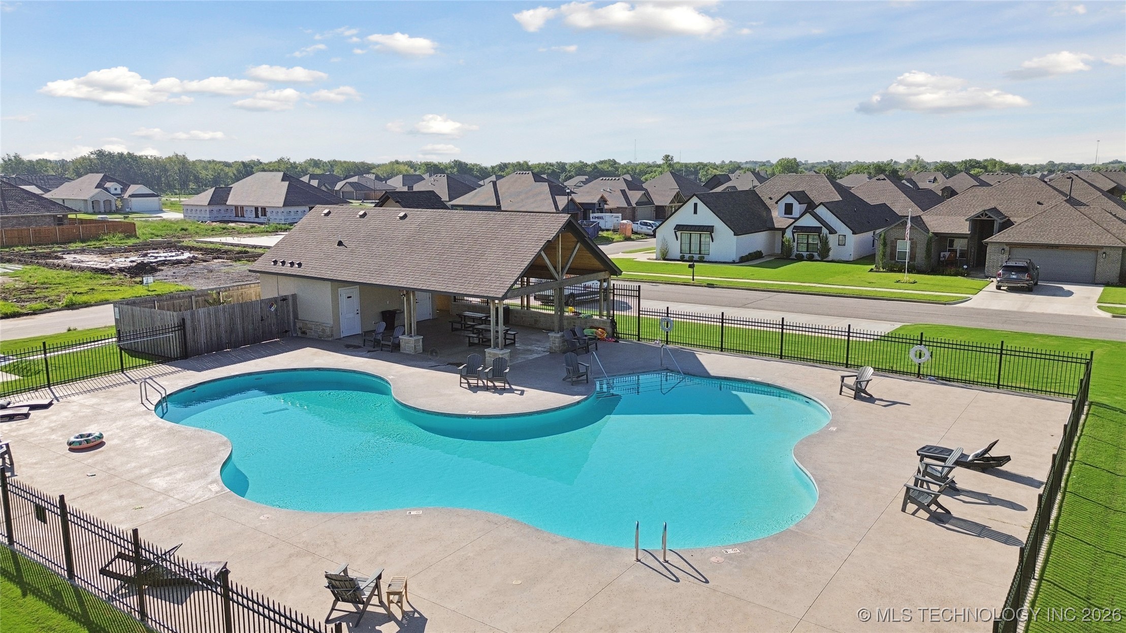 27608 E 109th Street E Property Photo 41