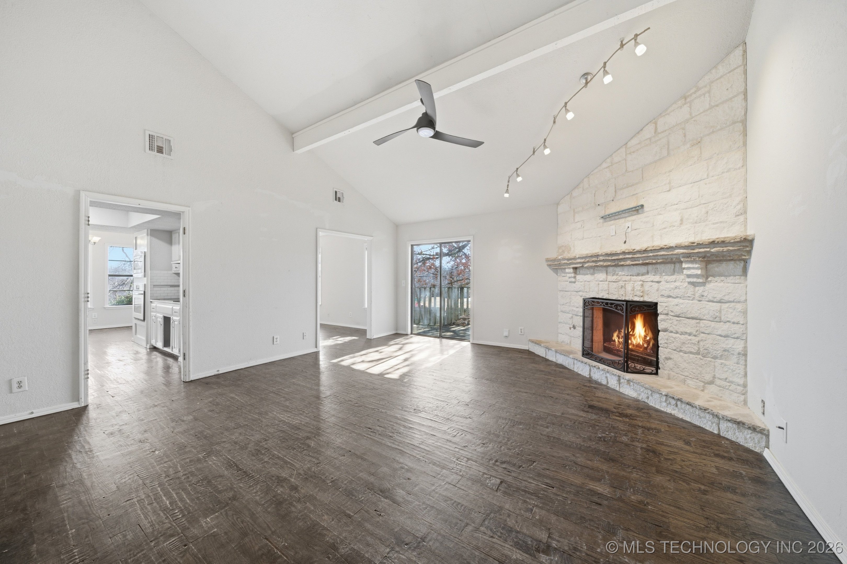 2806 W 70th Street Property Photo 7