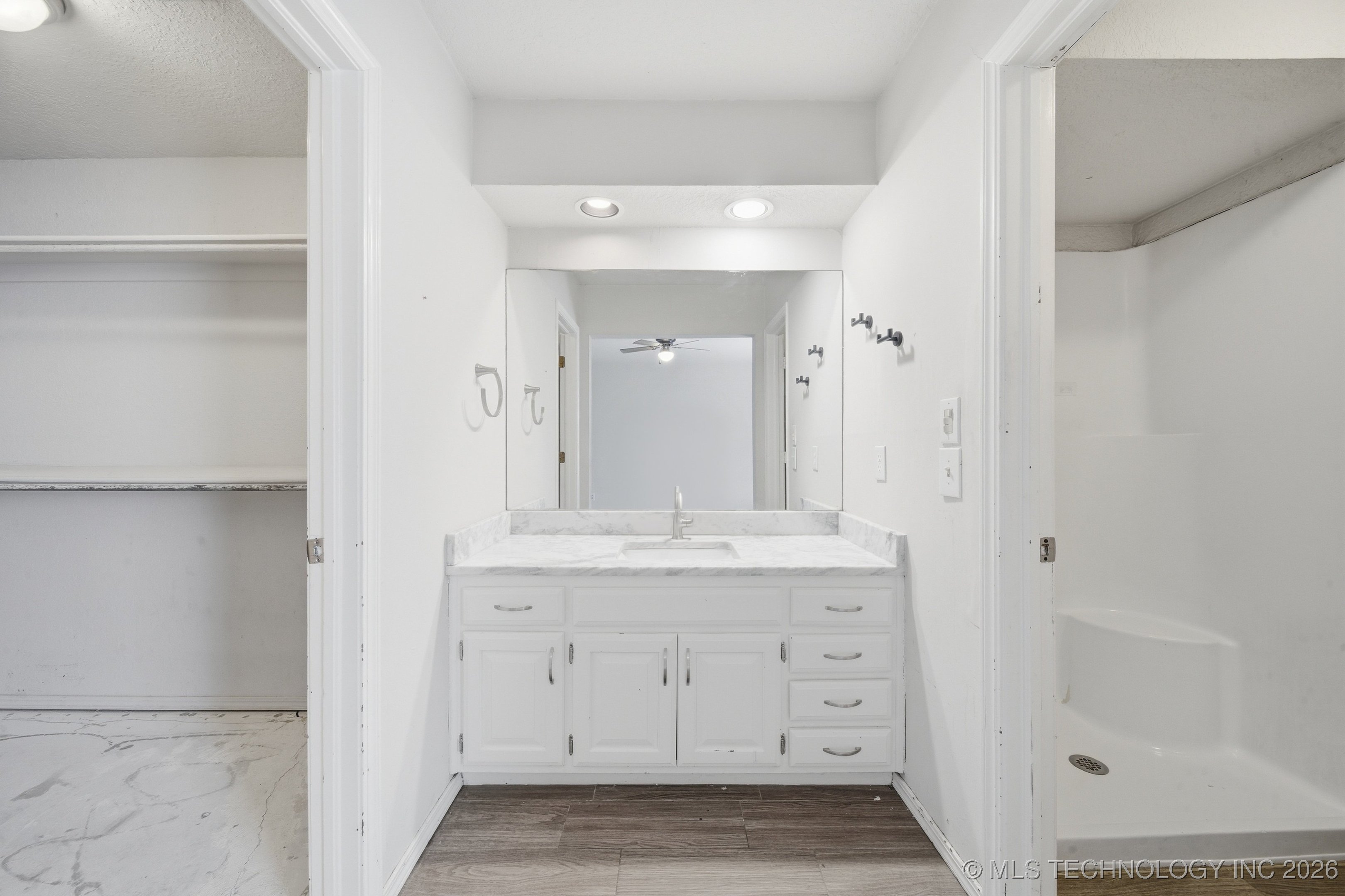 2806 W 70th Street Property Photo 21