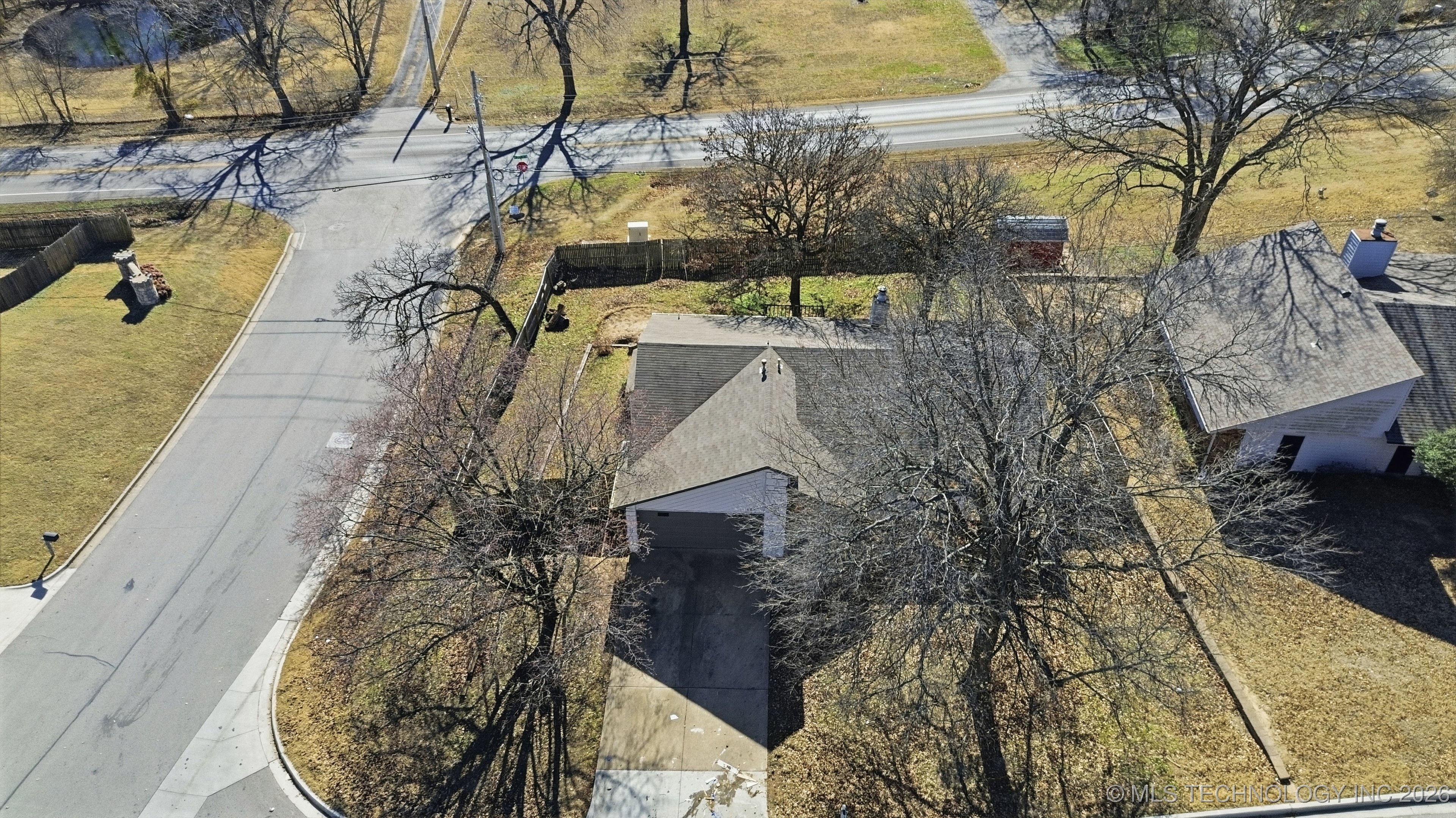 2806 W 70th Street Property Photo 32