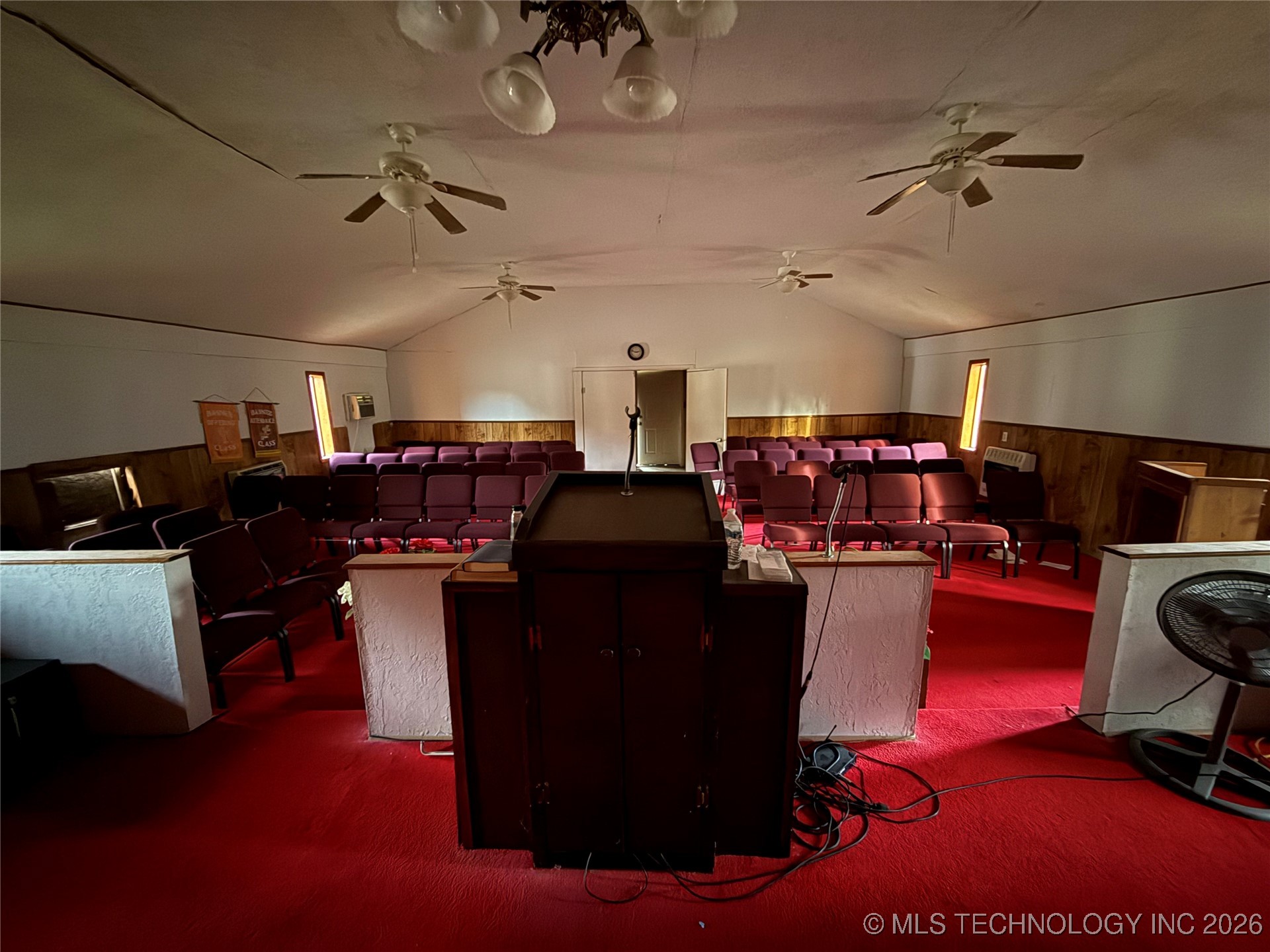 721 K Ne Property Photo 3