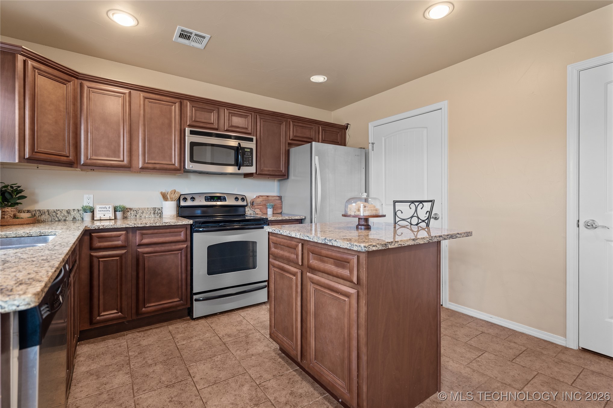 4803 Mill Creek Property Photo 9