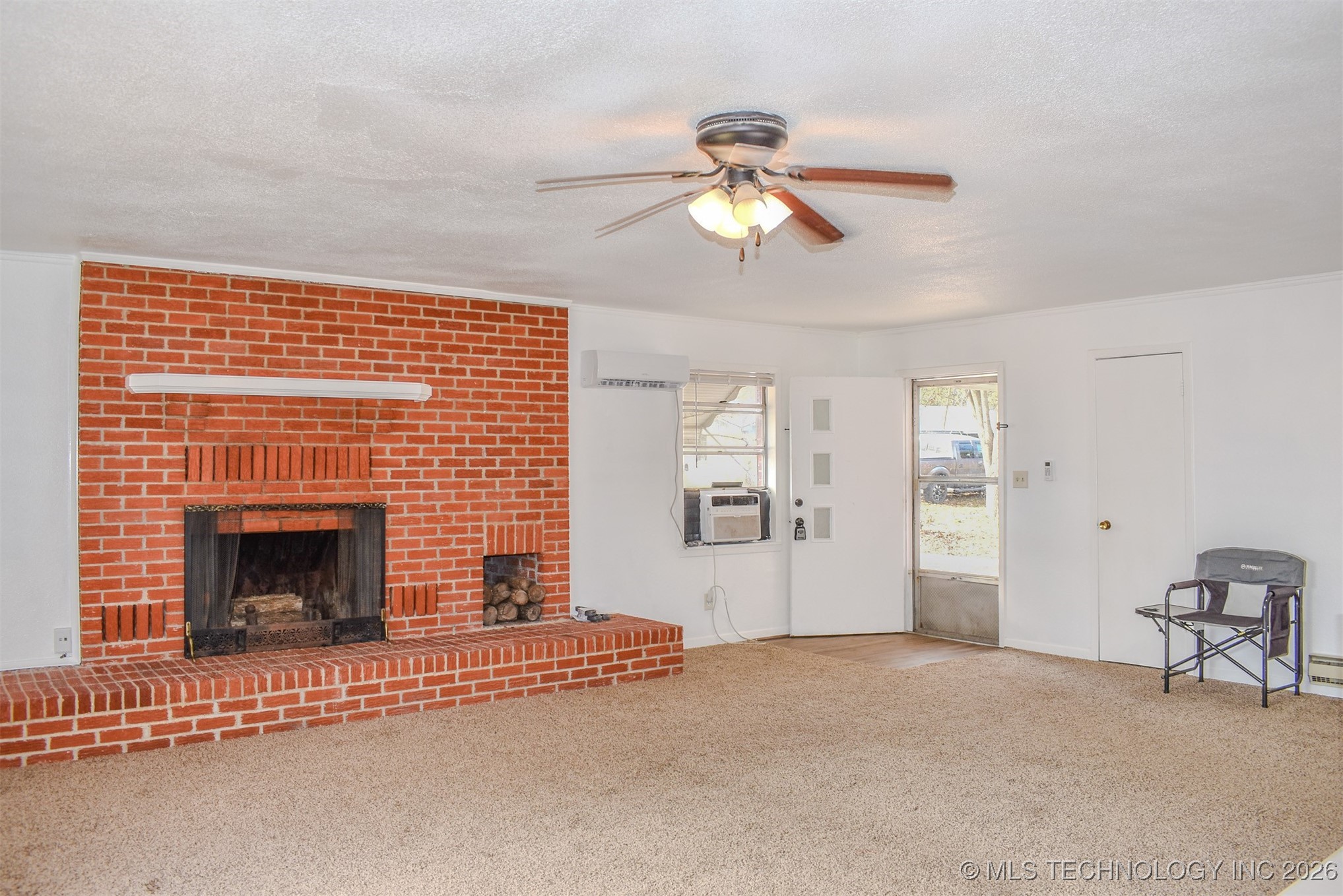 801 Ne 4th Street Property Photo 4