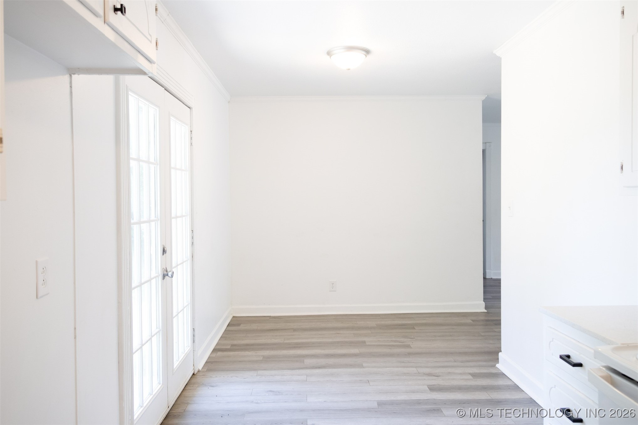 1606 N Chambers Terrace Property Photo 6