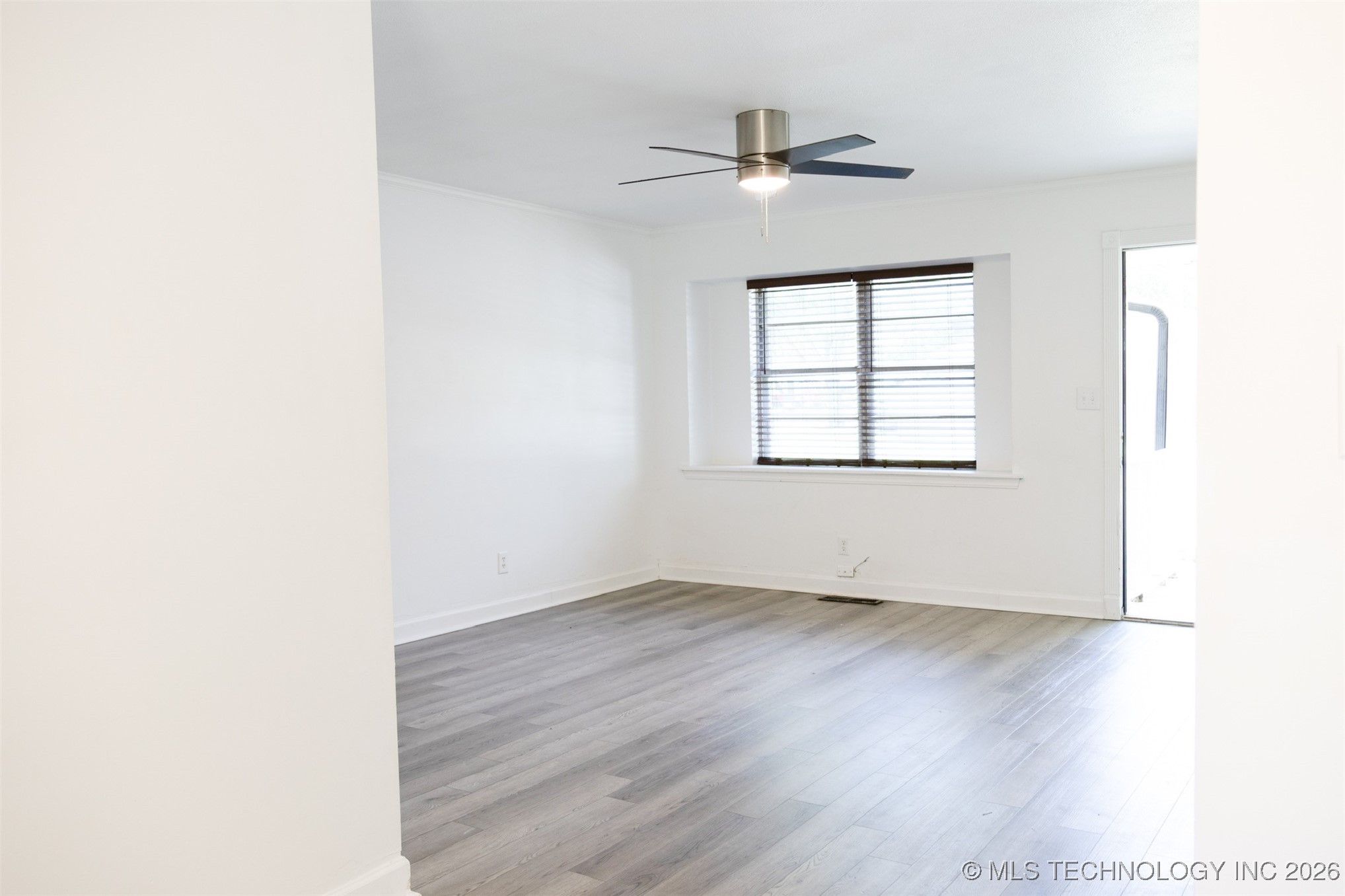 1606 N Chambers Terrace Property Photo 7