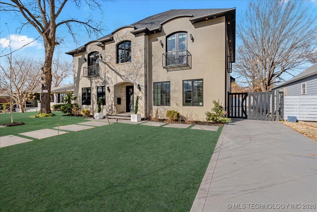 129 E 34th Street S Property Photo 4