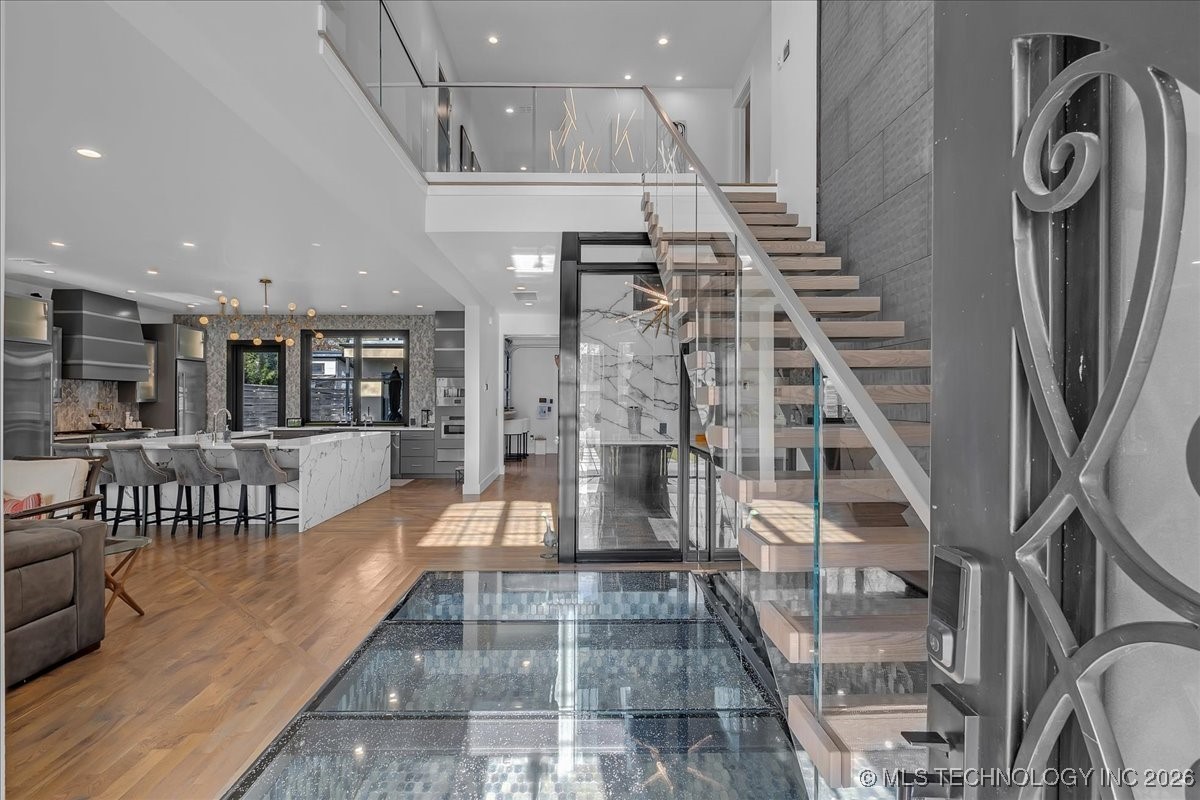 129 E 34th Street S Property Photo 5