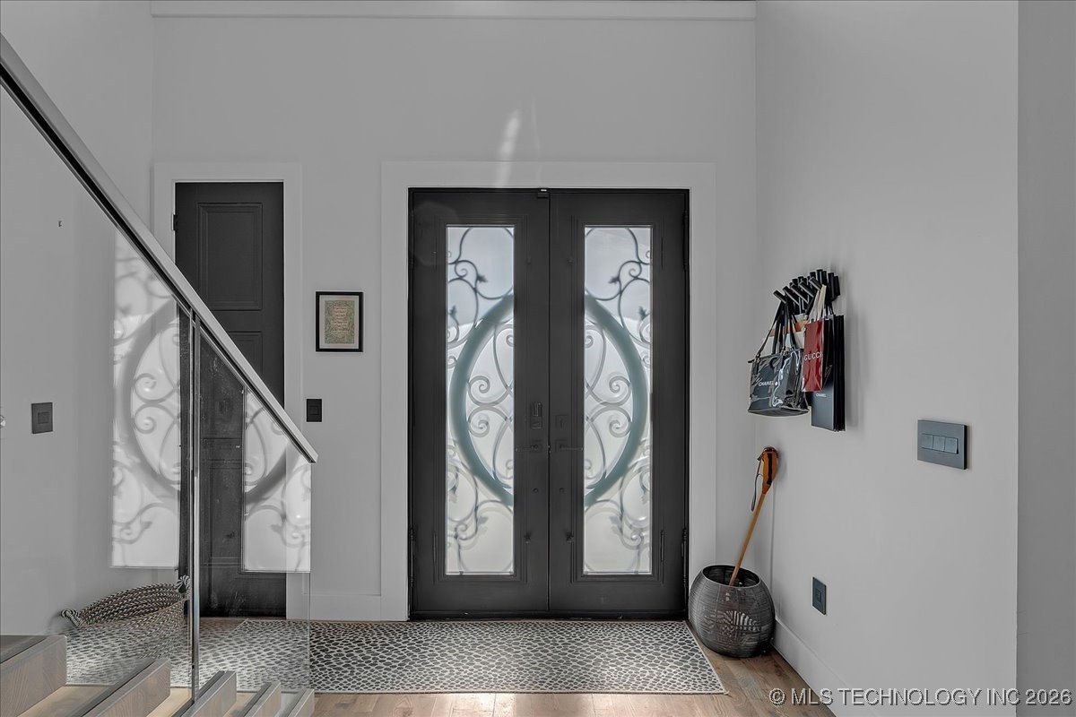 129 E 34th Street S Property Photo 6