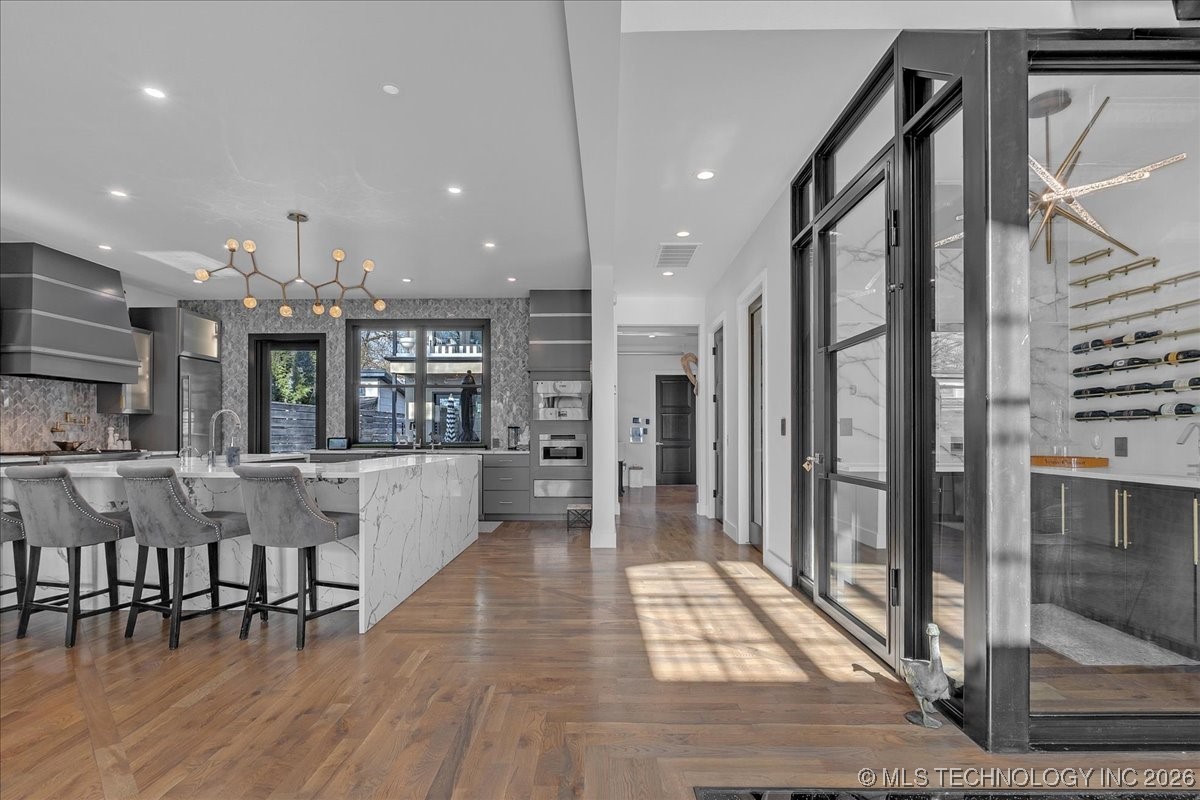 129 E 34th Street S Property Photo 18