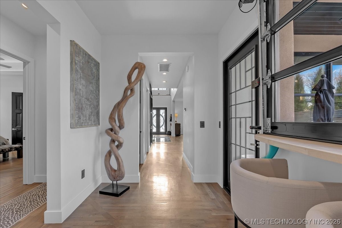 129 E 34th Street S Property Photo 38