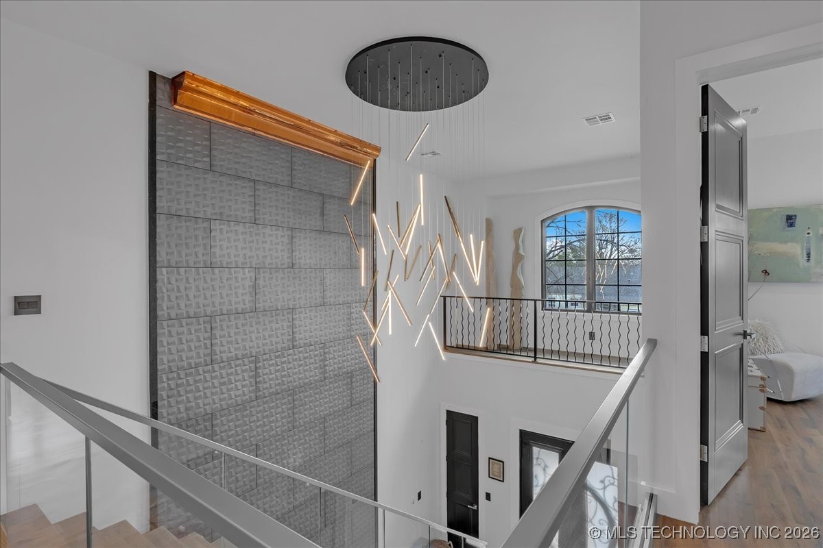 129 E 34th Street S Property Photo 54