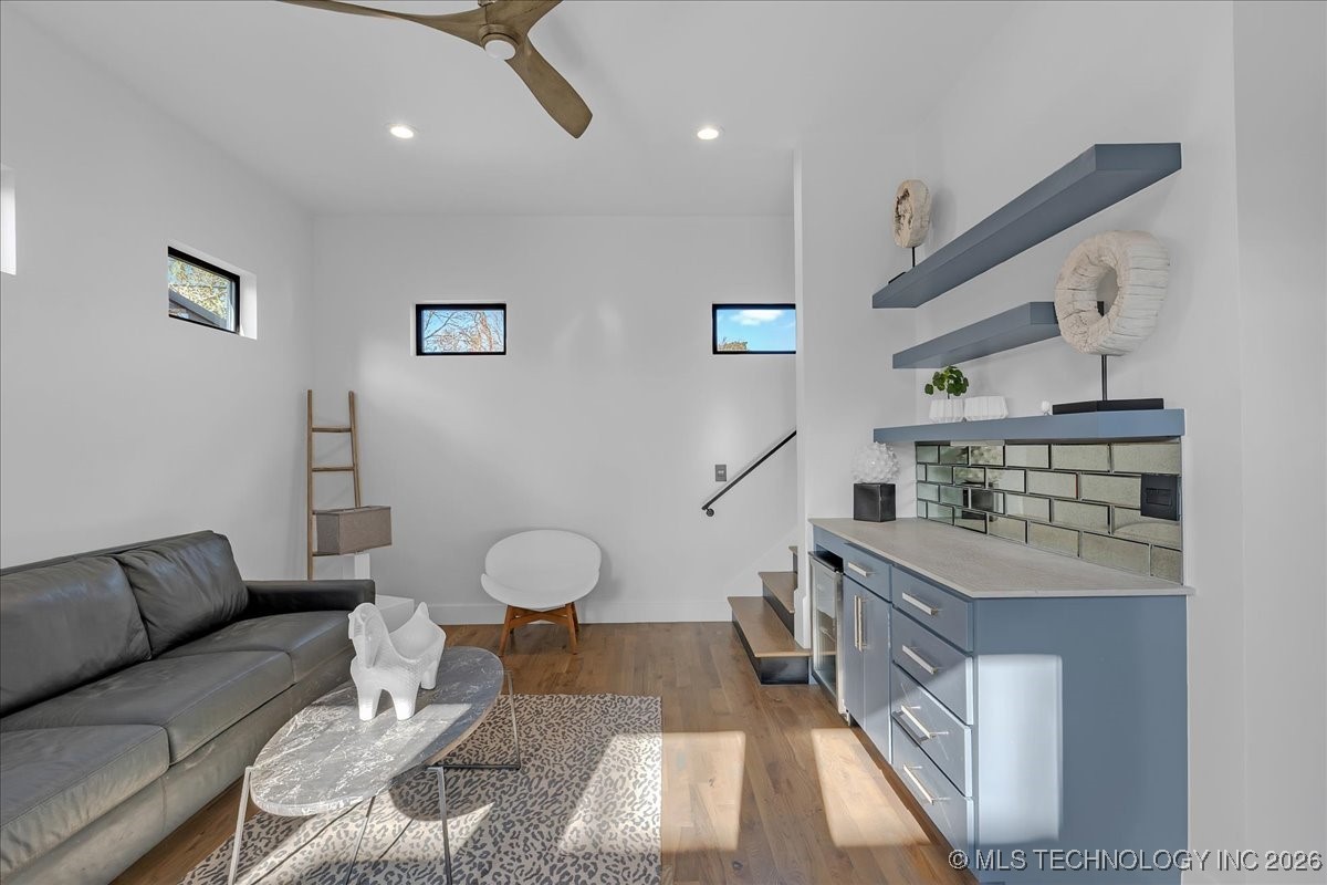 129 E 34th Street S Property Photo 87