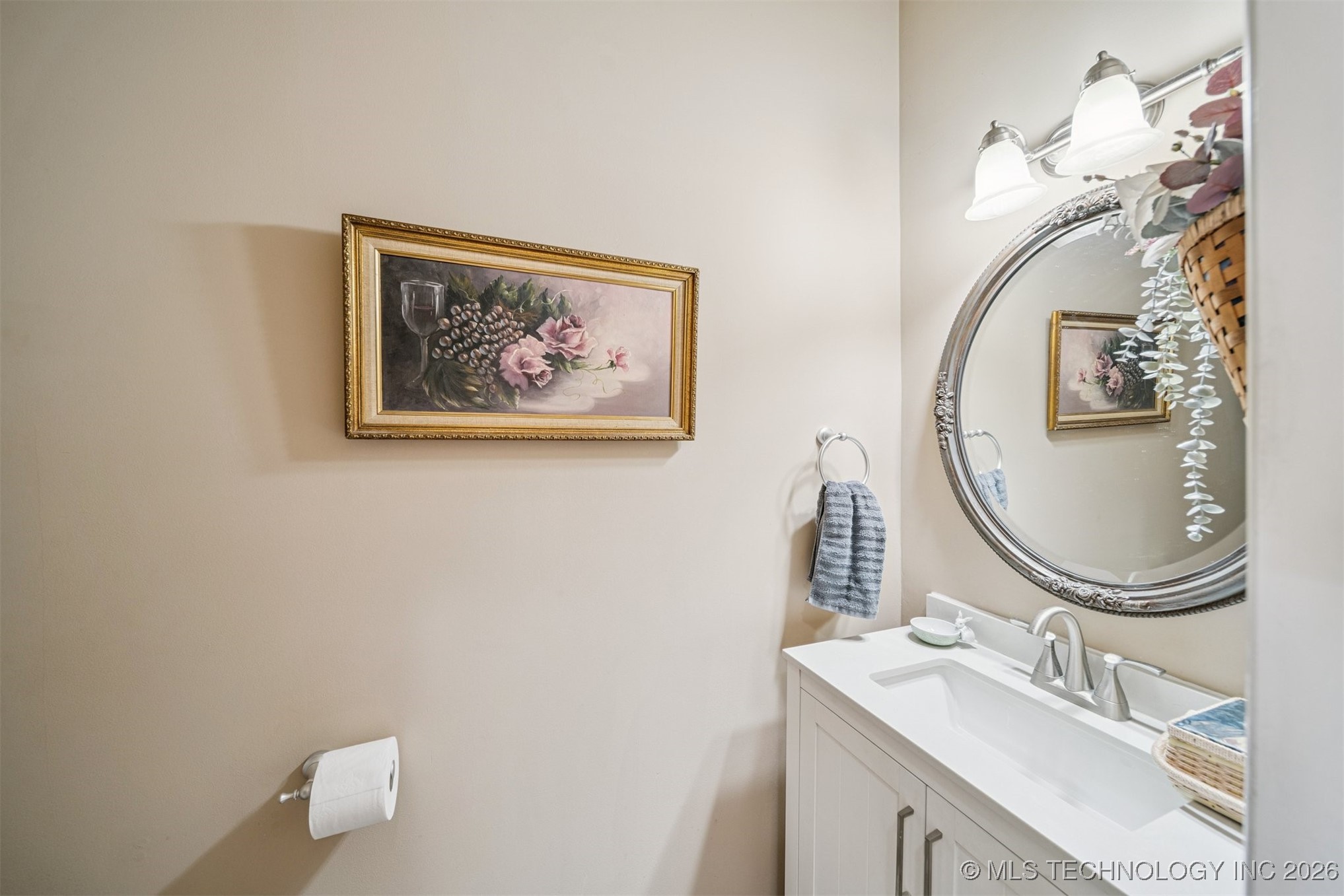 709 W 40th Street S Property Photo 11