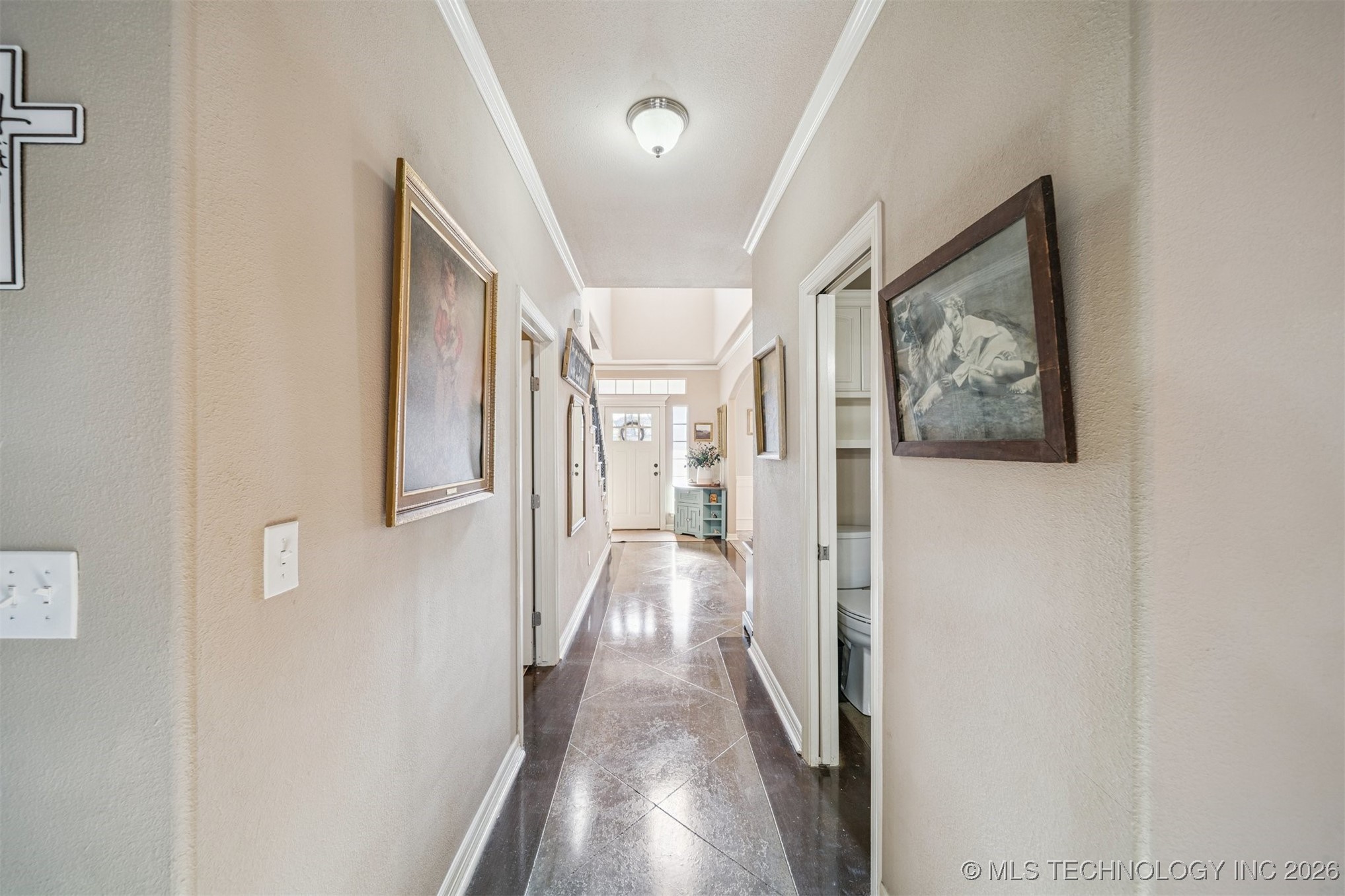 709 W 40th Street S Property Photo 12