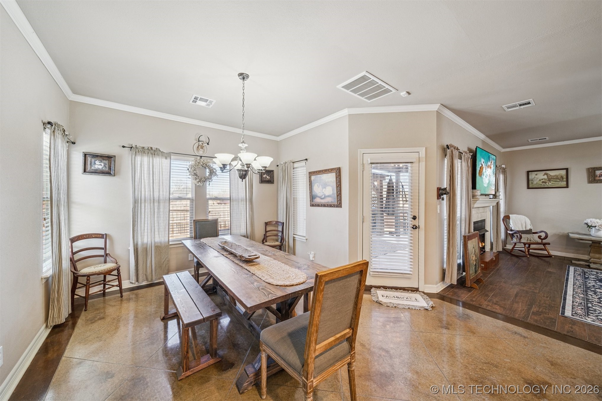 709 W 40th Street S Property Photo 19