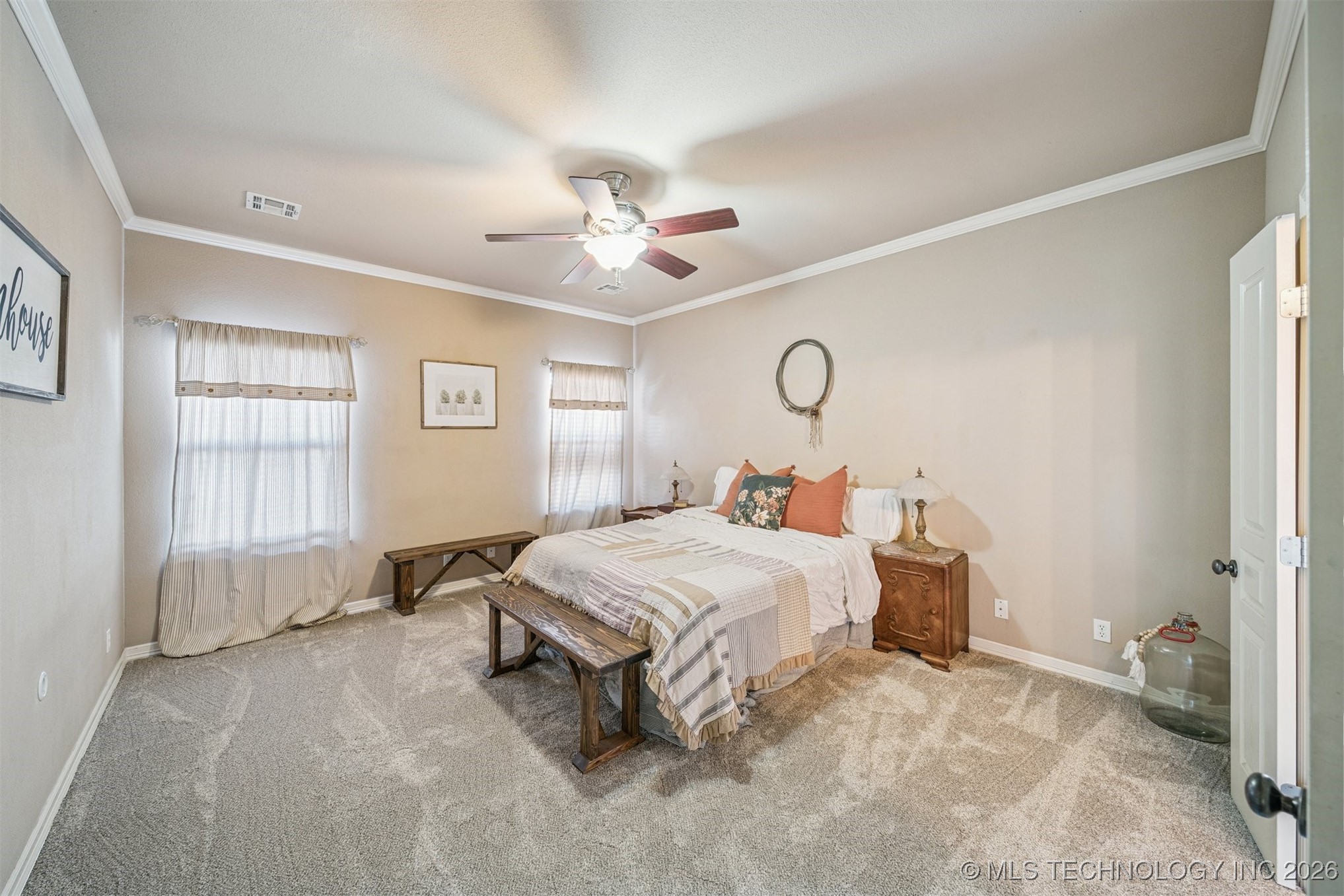 709 W 40th Street S Property Photo 24