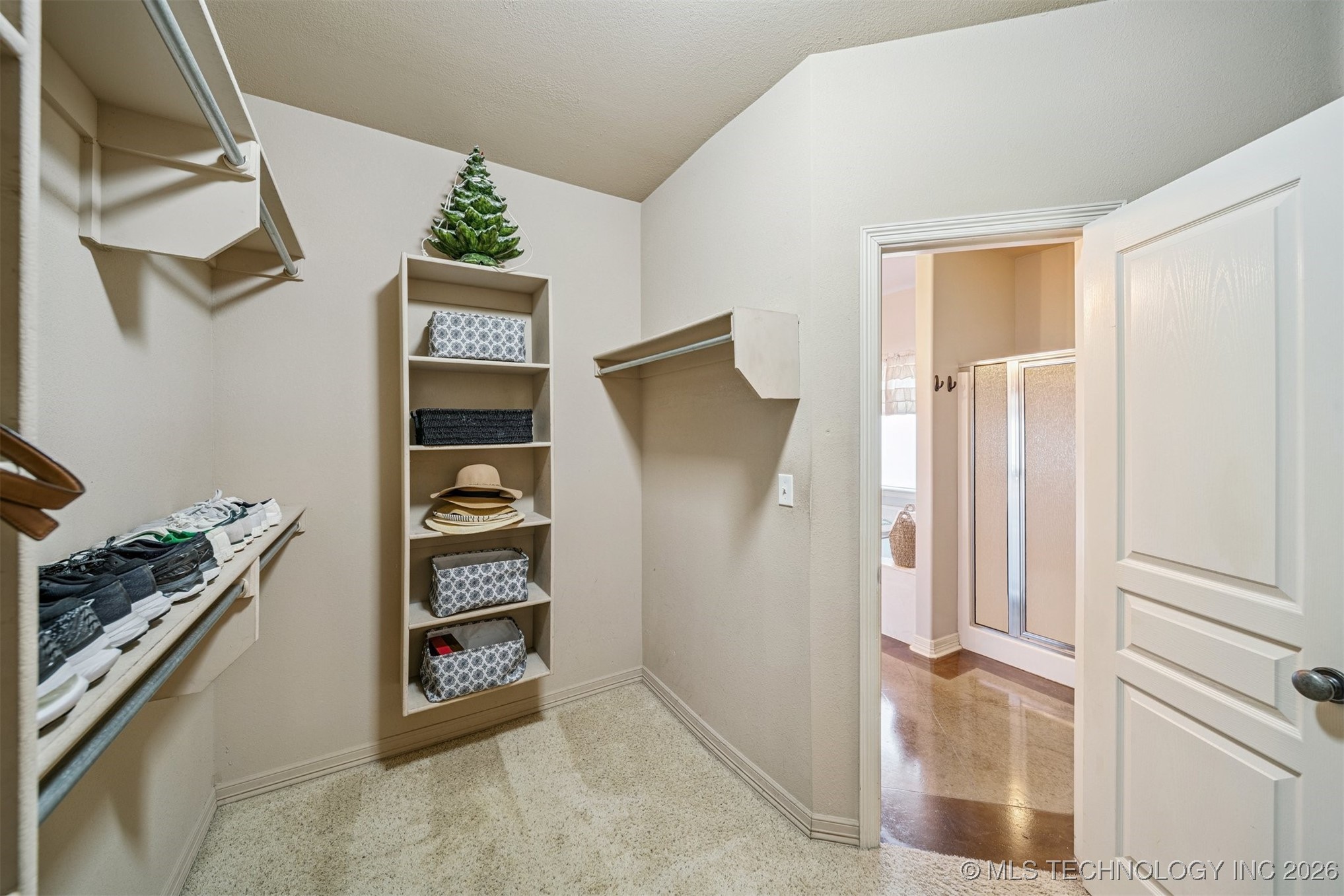 709 W 40th Street S Property Photo 30