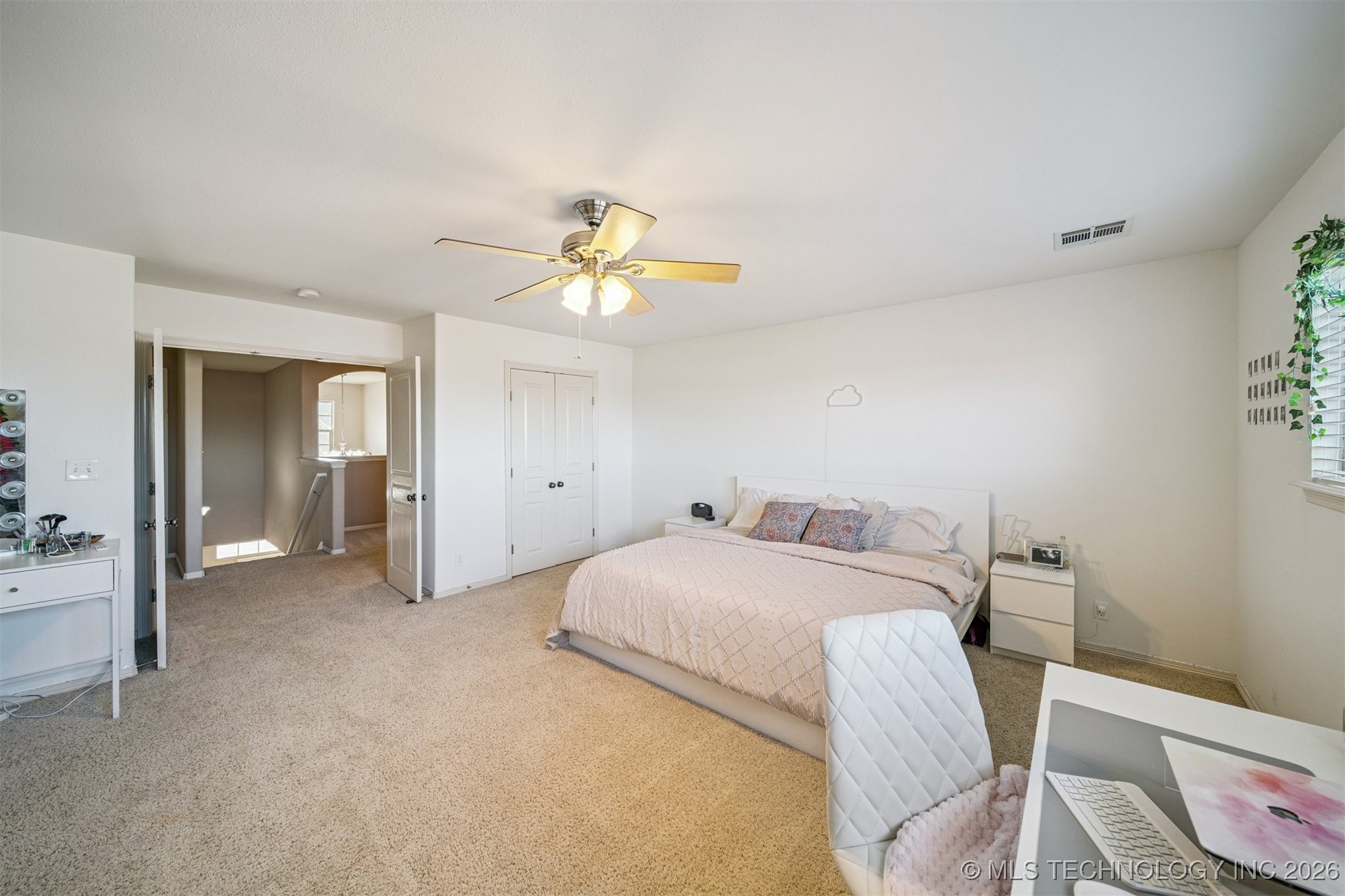 709 W 40th Street S Property Photo 37