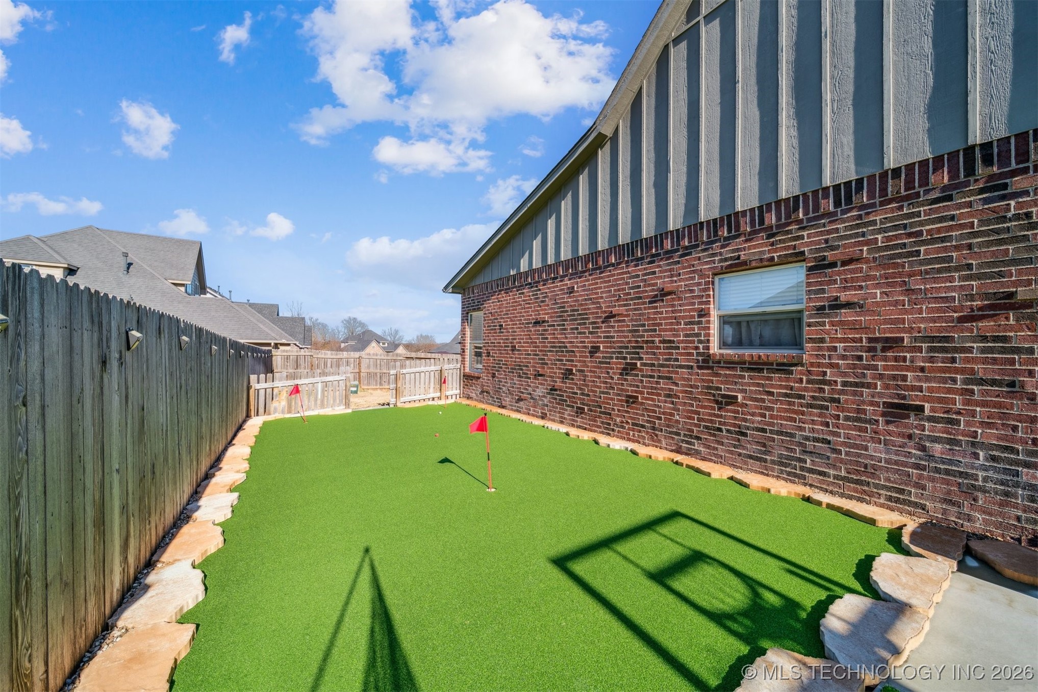 709 W 40th Street S Property Photo 48