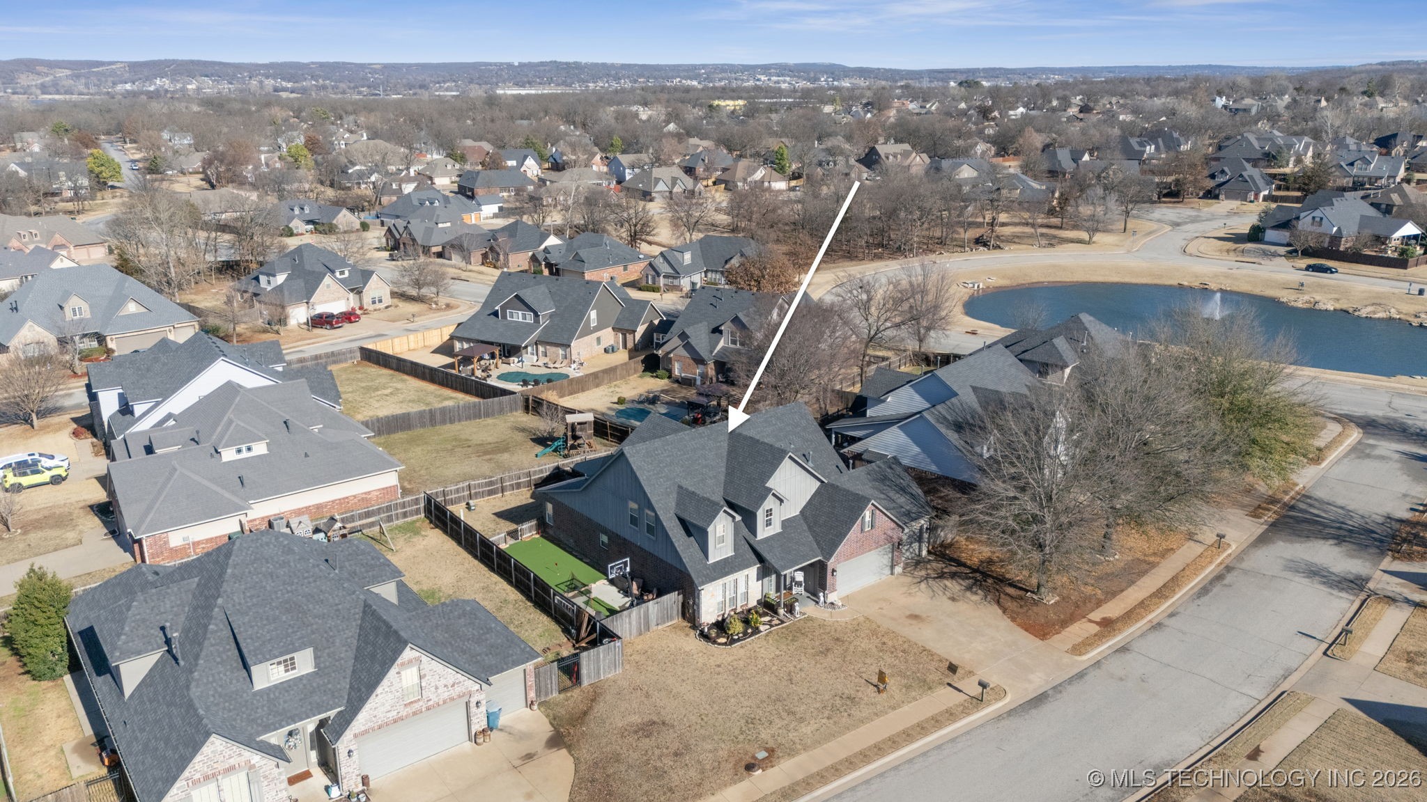 709 W 40th Street S Property Photo 53