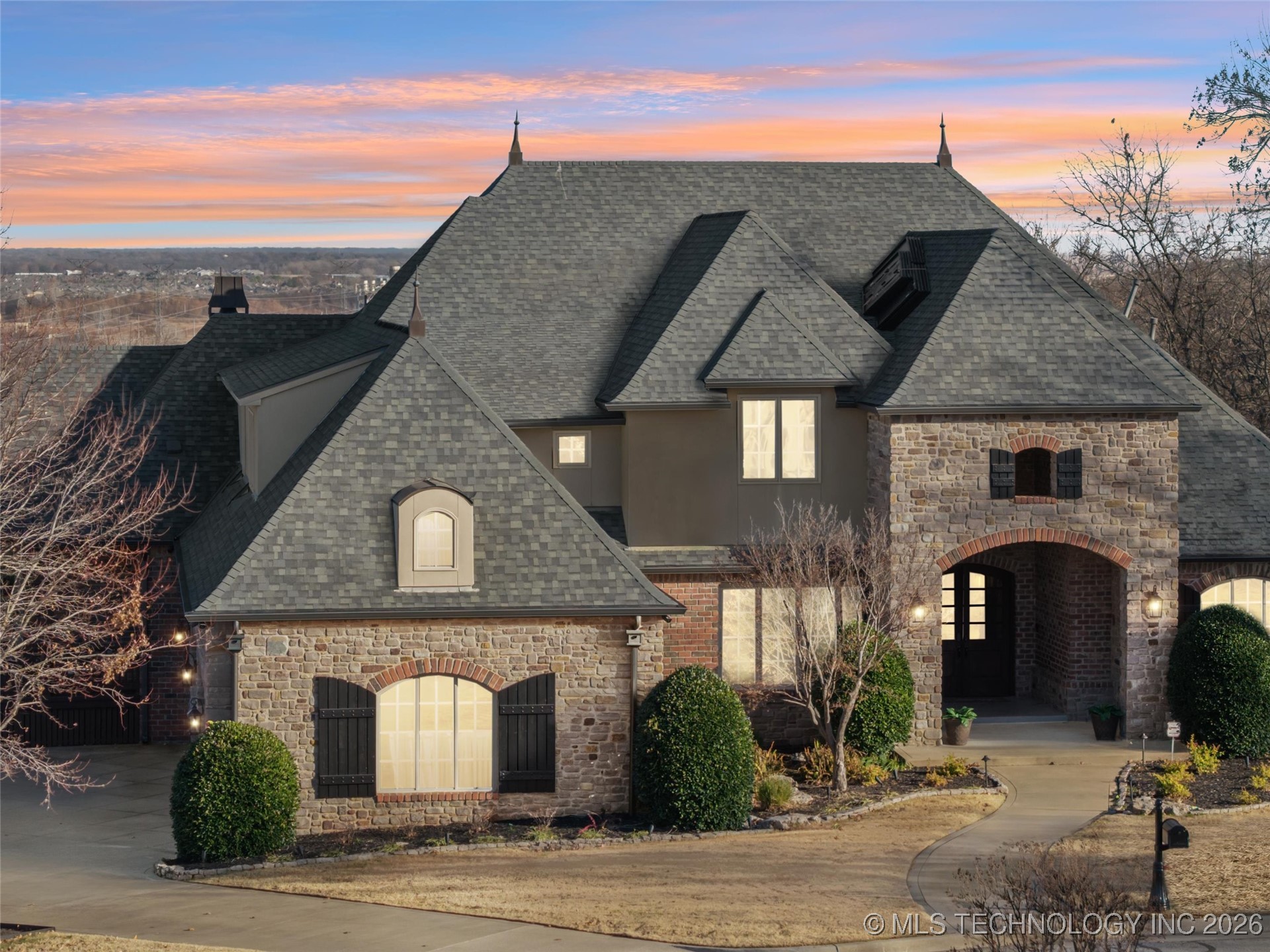 12225 S 14th Court Property Photo 5