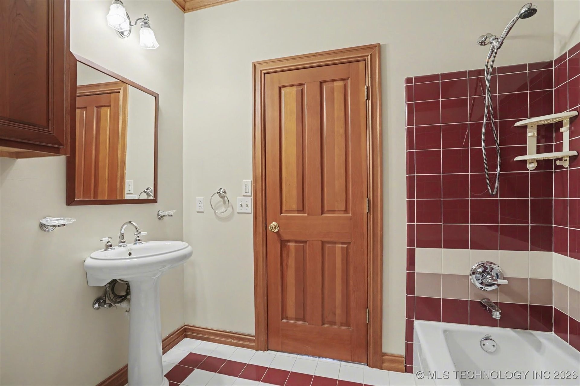 1629 E 124th Street S Property Photo 27