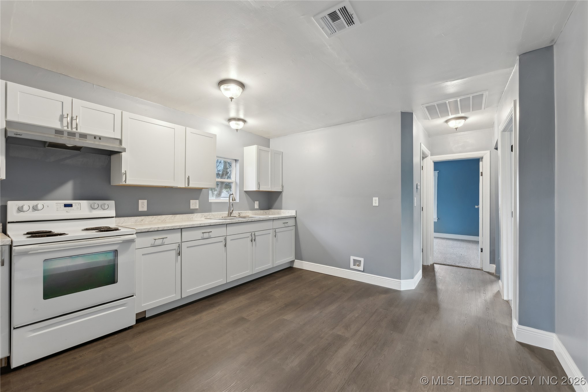 825 S L Street Property Photo 9