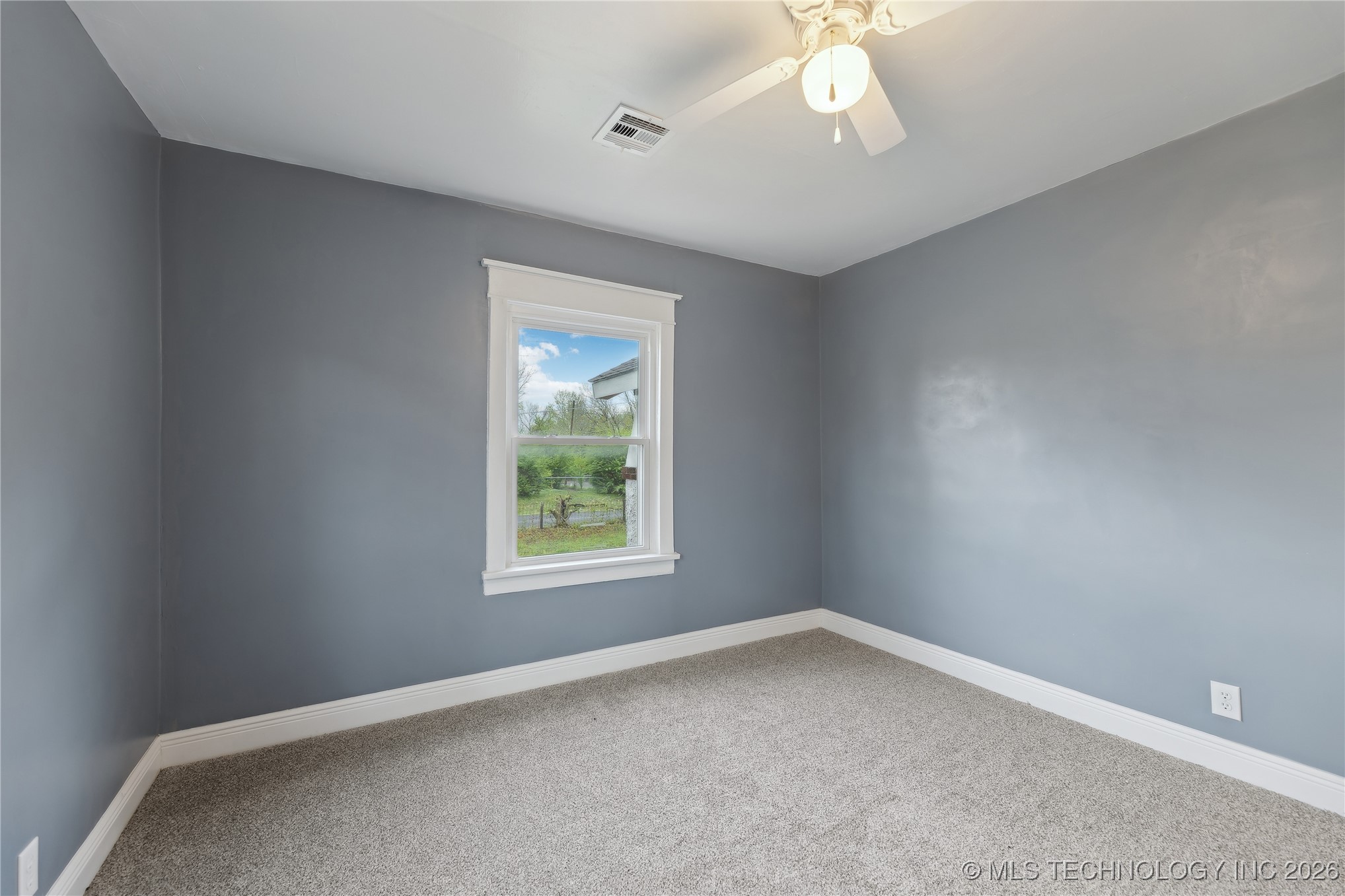 825 S L Street Property Photo 11