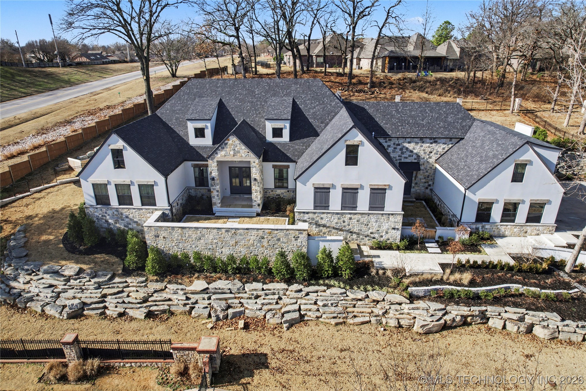 7816 S 7th Street Property Photo 1