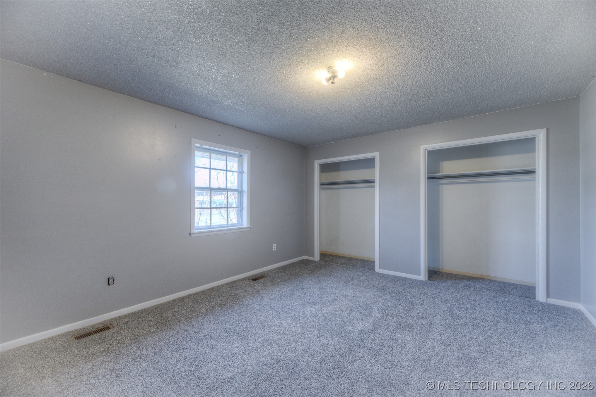 14205 E 11th Street Property Photo 18