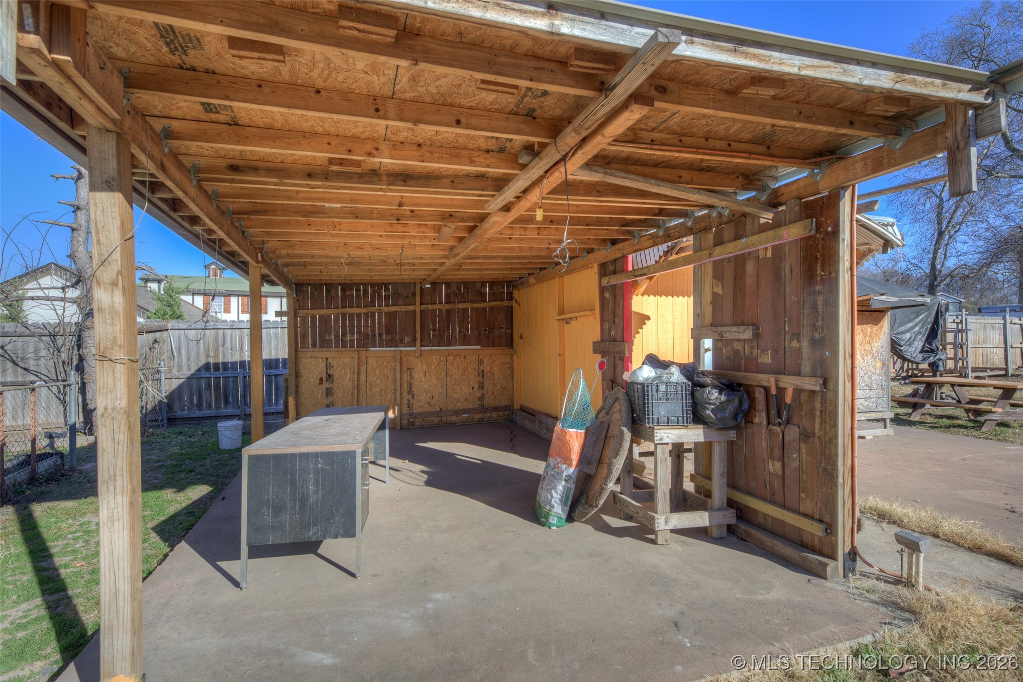 14205 E 11th Street Property Photo 26