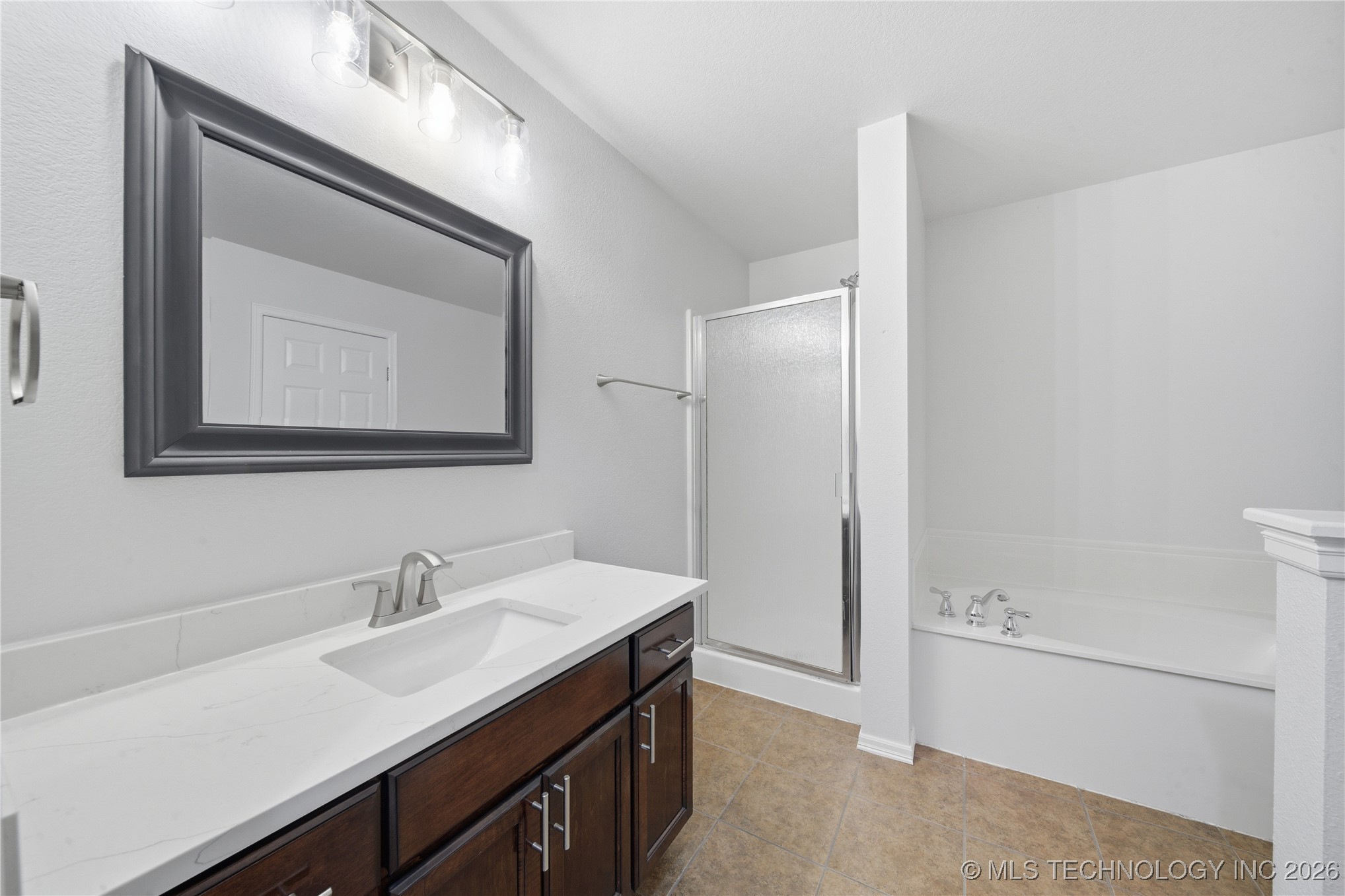 10701 N 152nd Avenue Property Photo 20