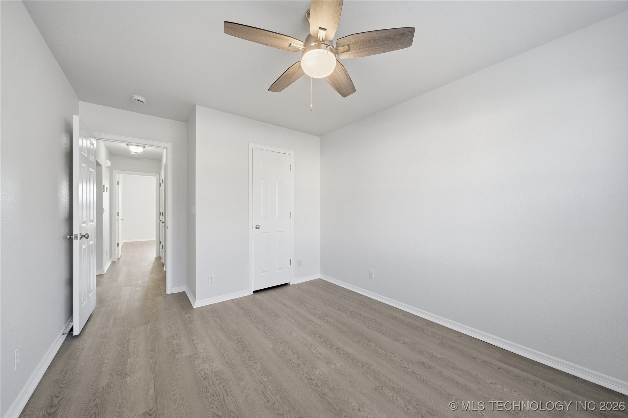 10701 N 152nd Avenue Property Photo 27