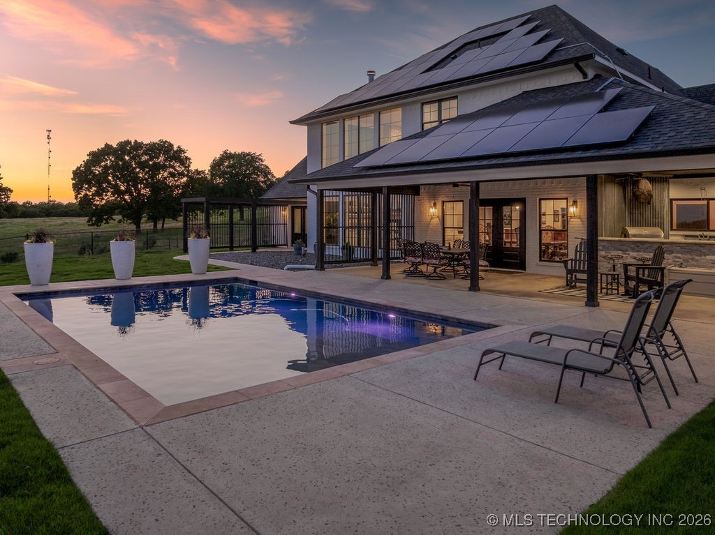 589 Three Mile Road Property Photo 5