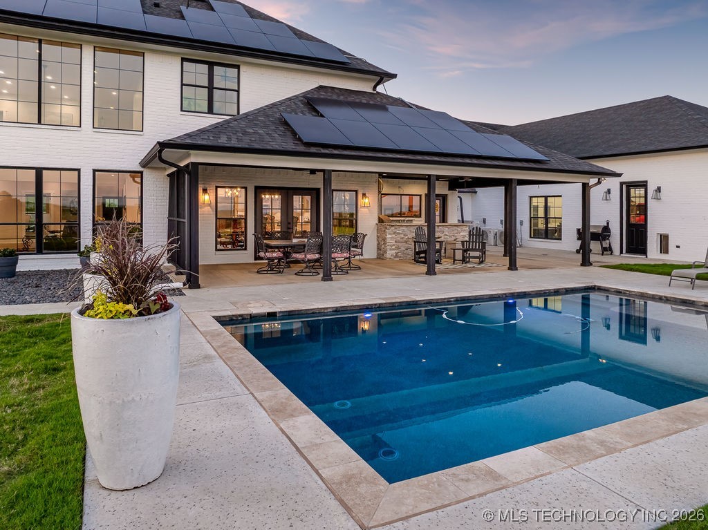 589 Three Mile Road Property Photo 8