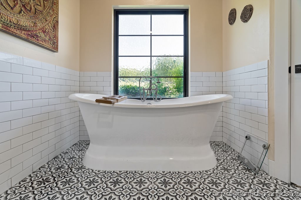 589 Three Mile Road Property Photo 50