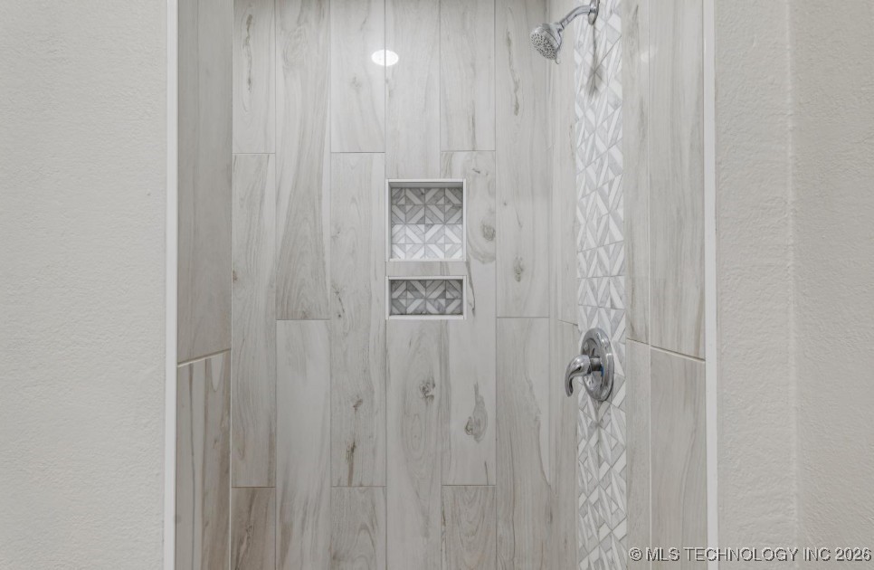 13812 E 24th Place Property Photo 18