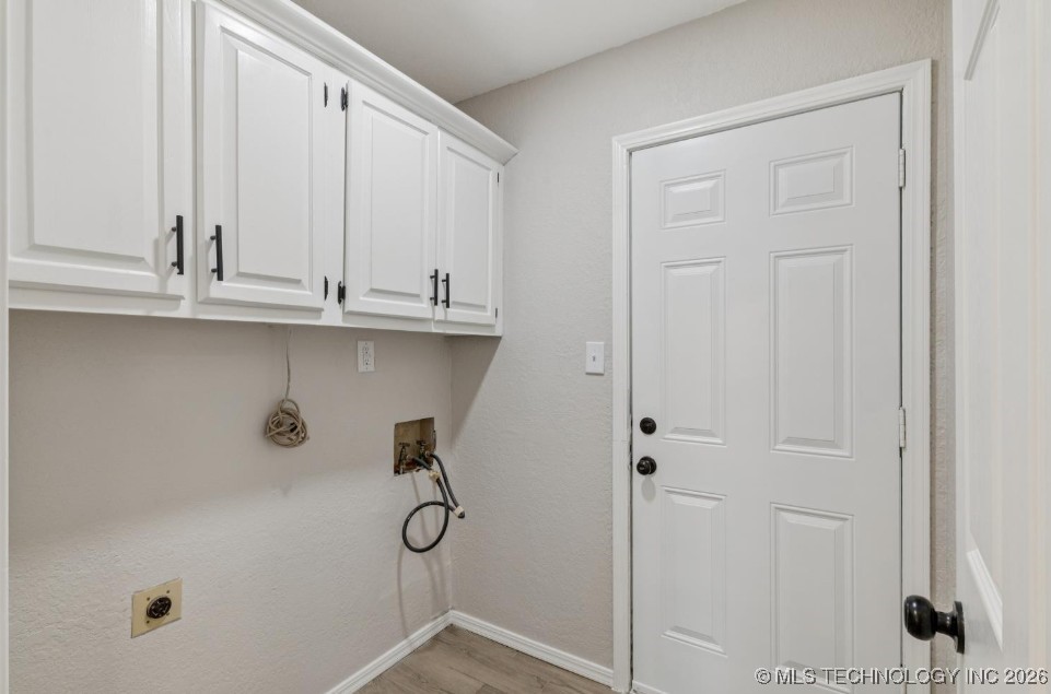 13812 E 24th Place Property Photo 26