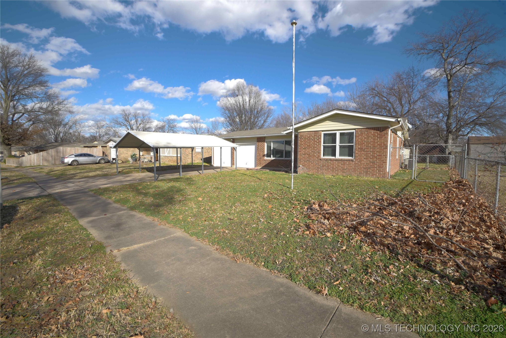 2485 S 127th East Avenue Property Photo 3