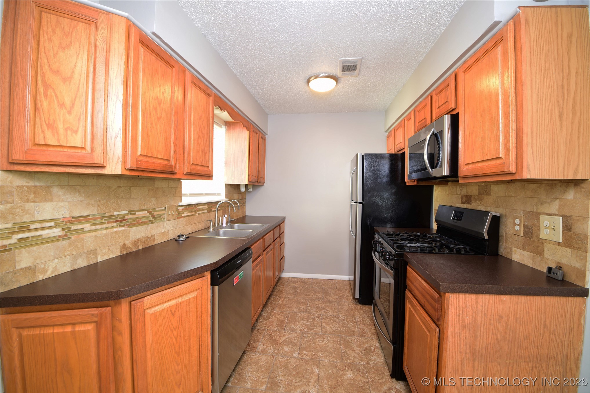 2485 S 127th East Avenue Property Photo 7