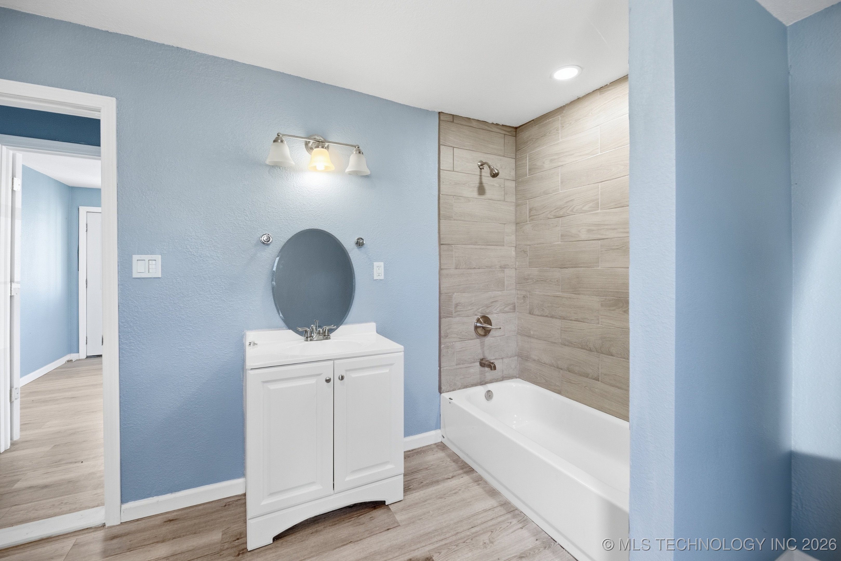 1001 S Chestnut Street Property Photo 10