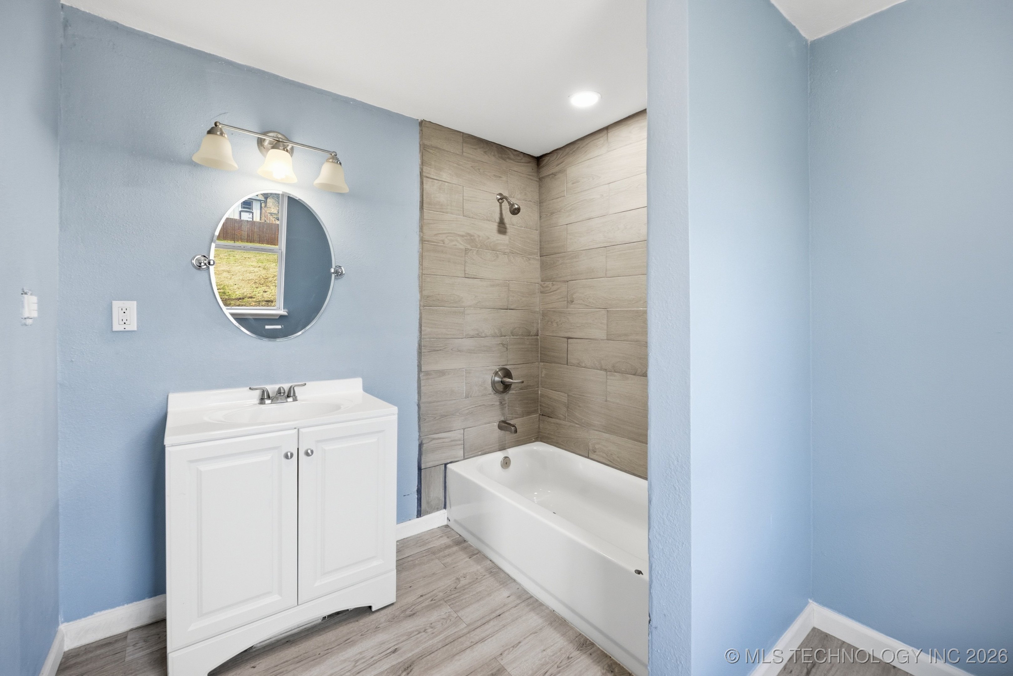 1001 S Chestnut Street Property Photo 17